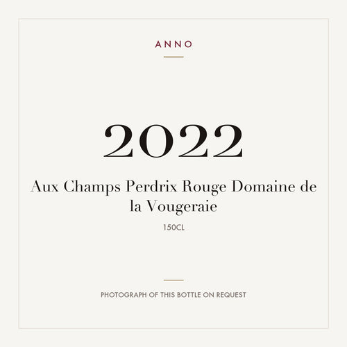 Domaine de la Vougeraie Vosne-Romanee Aux Champs Perdrix 2022 AOC 1,5l — cartão de colheita ANNO; fotografia da garrafa real disponível a pedido