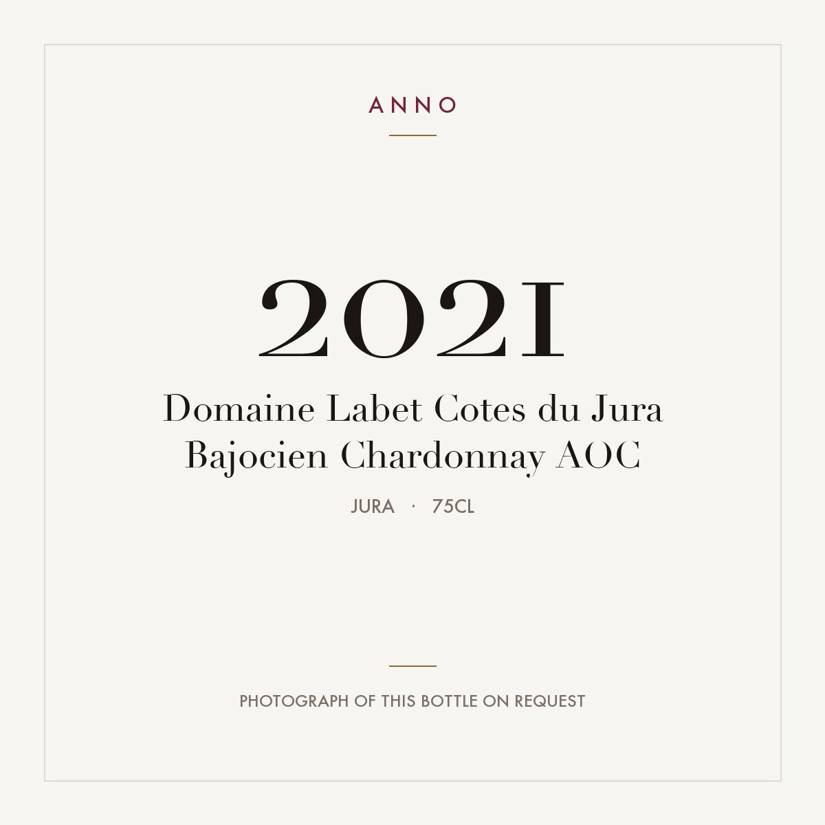 Domaine Labet Cotes du Jura Bajocien Chardonnay 2021 AOC 0,75l, Jura — cartão de colheita ANNO; fotografia da garrafa real disponível a pedido