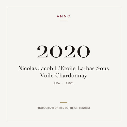 Nicolas Jacob L'Etoile La-bas Sous Voile Chardonnay 2020 AOC 1,5l — cartão de colheita ANNO; fotografia da garrafa real disponível a pedido